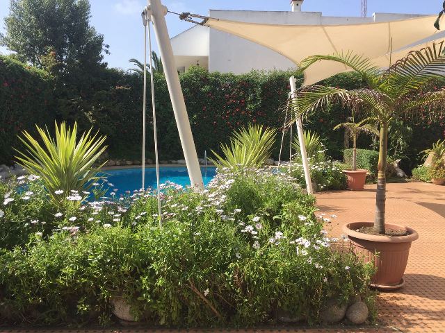 Location villa avec piscine à Rabat au quartier Hay Riad