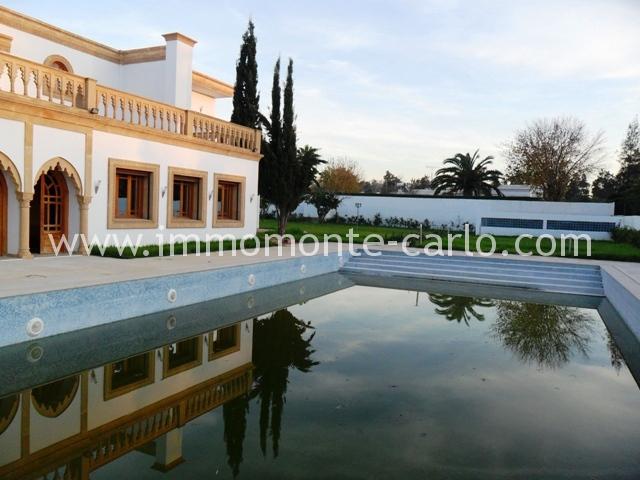 A louer sur Rabat villa avec piscine au quartier Souissi,