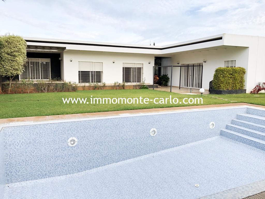 A louer villa neuve et moderne avec chauffage central et piscine à Souissi