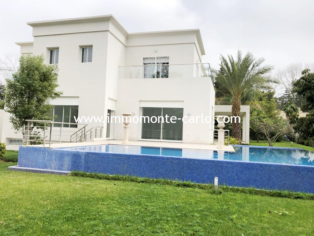 A vendre à Rabat villa refaite à neuf au quartier Souissi.