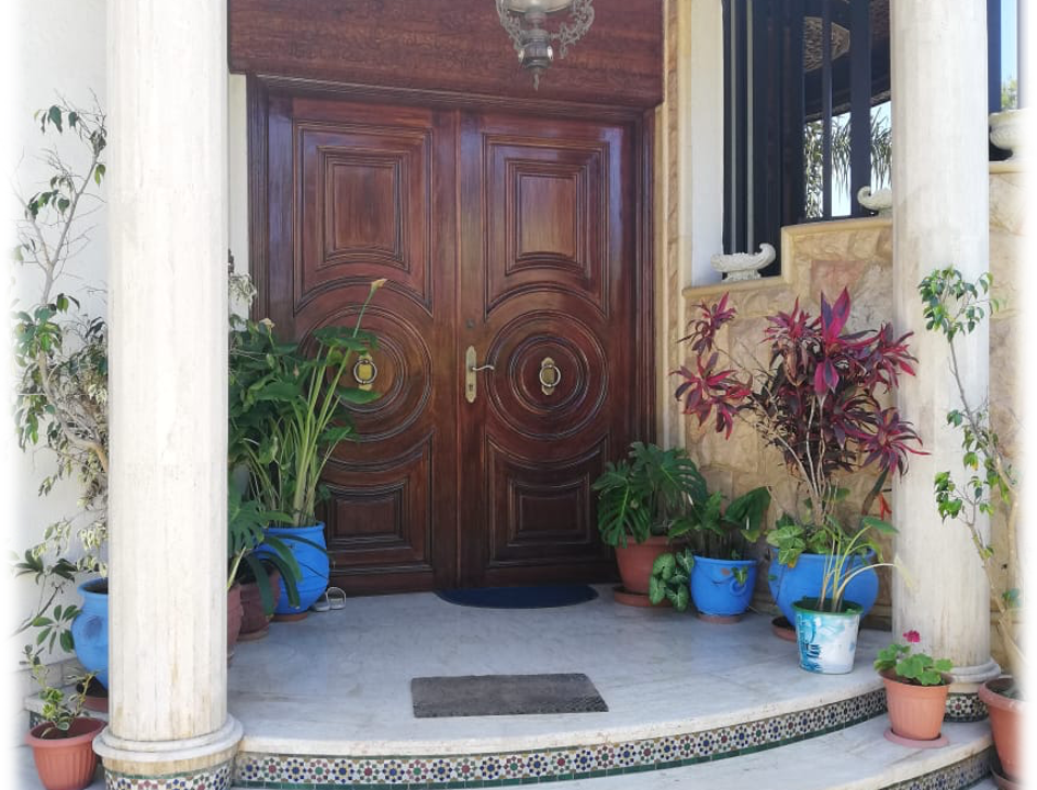 Picture4. Main entrance