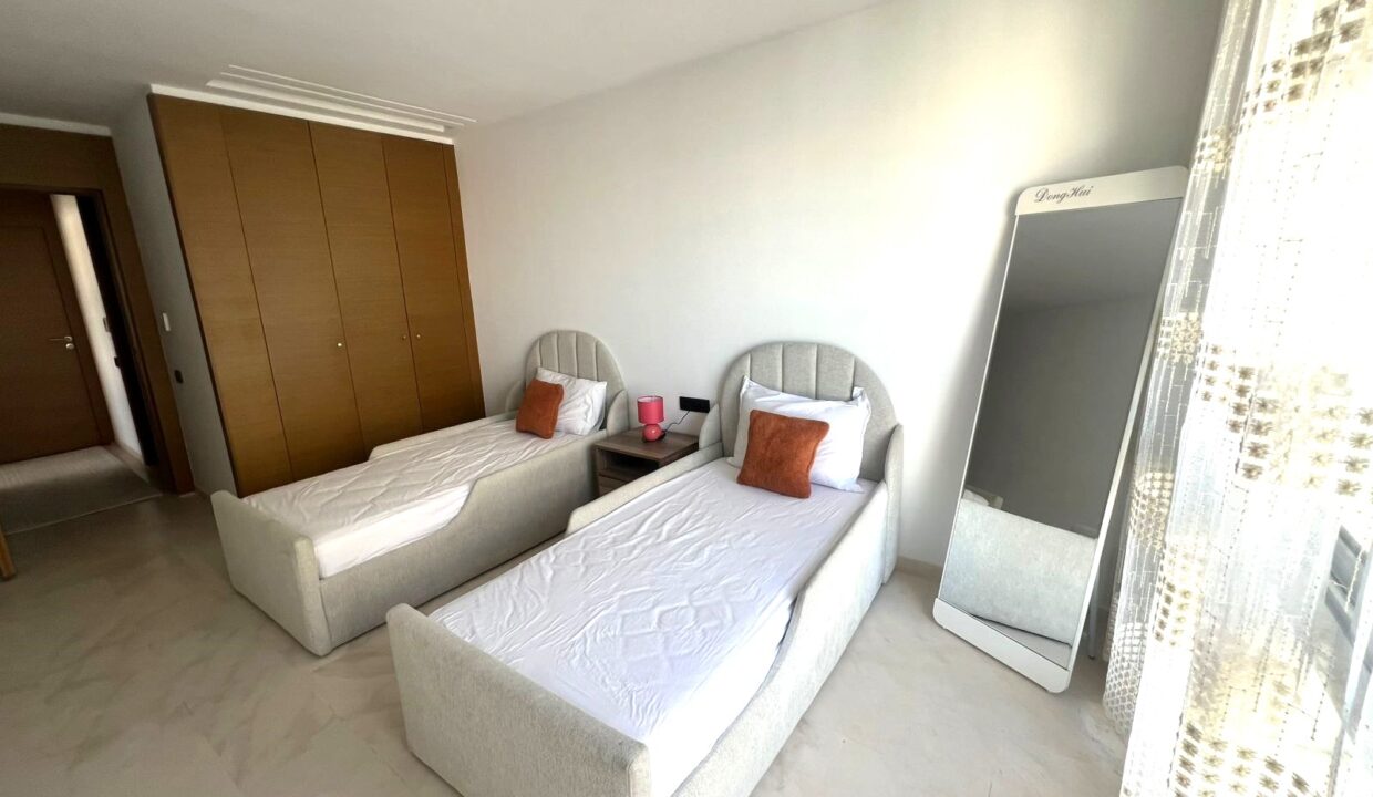 5ace8711-cca4-4ebe-b47c-16eec35ae189